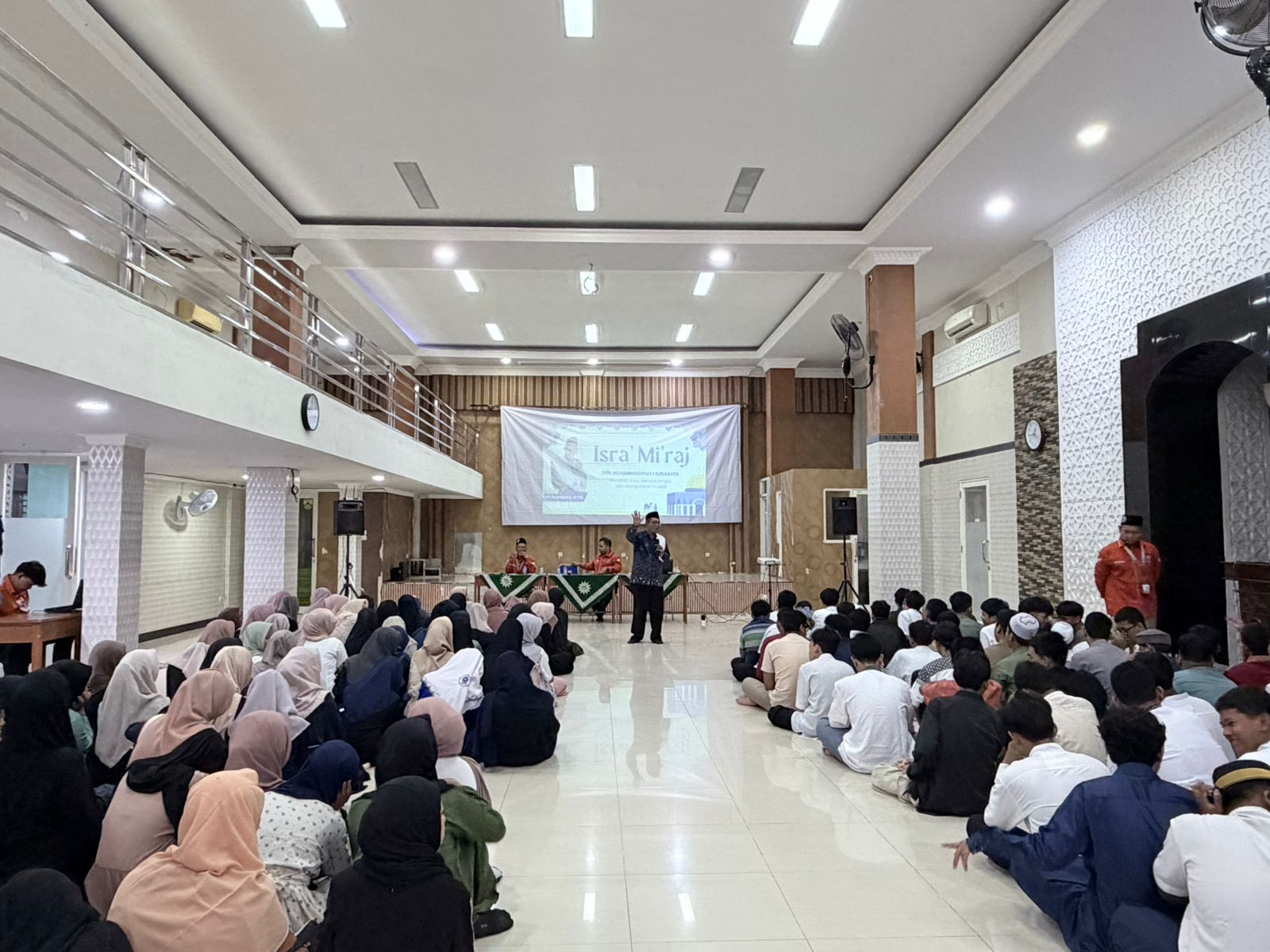 Seru dan Penuh Makna! Siswa SMK Mudisa Kompak Ikuti Kajian Isra Mi’raj